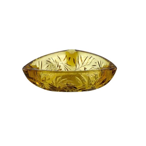 Amber Triangular Glass Ashtray 3 Rests Starburst Attributed to Hazel Atlas - Picture 11 of 16